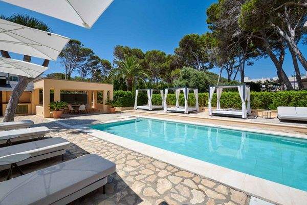 Luxusvilla in erster Meereslinie zu vermieten in Cala Ratjada, Mallorca