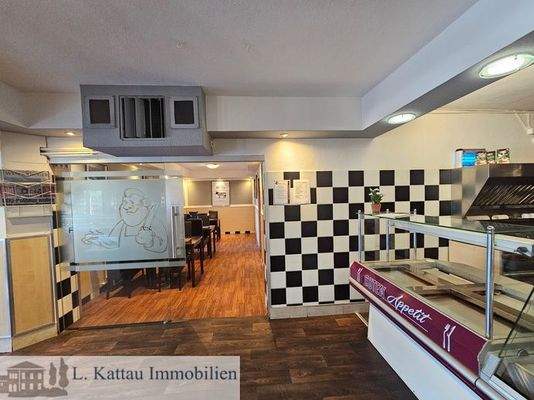 Raum mit Sitzmöglichkeiten