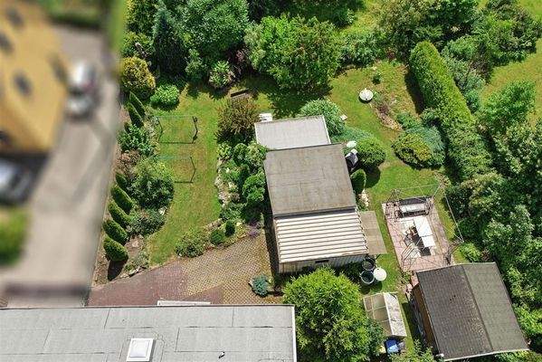 Drohnenaufnahme Garten