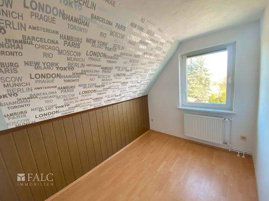 Kinderzimmer 2 OG links