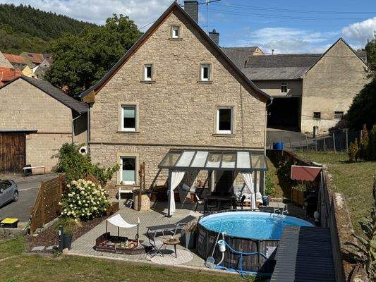 Seitenansicht aus Garten