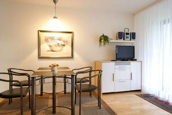 105 Wohnzimmer Essplatz (1 von 1)