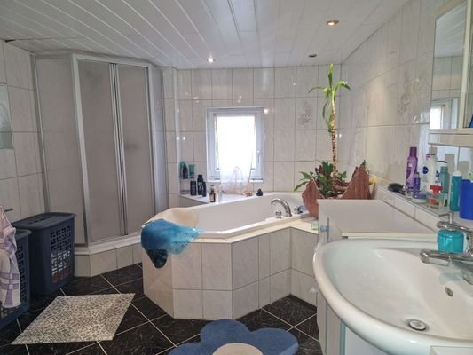 Badezimmer KG