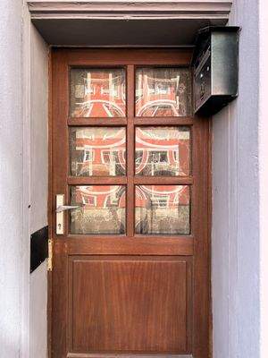 Hauseingang zur Wohnung im OG