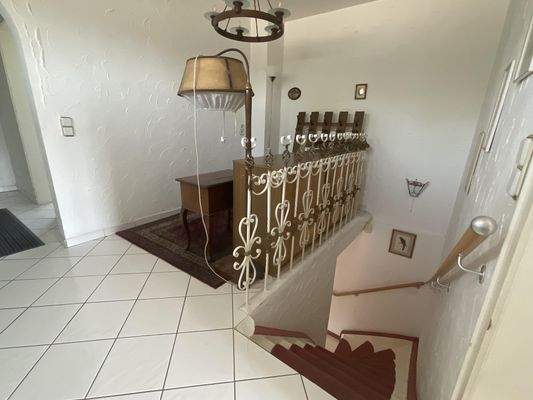 Flur 3. OG und Treppe