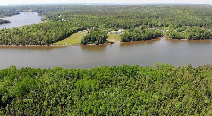 Cape Breton - Cleveland - Wunderschönes Fluss-Ufer