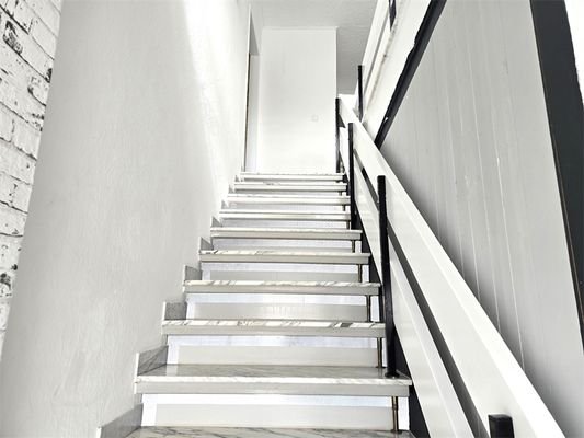 Zugang zur Wohnung 2