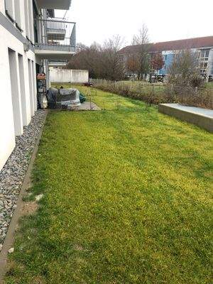 Terrasse mit Garten.jpeg