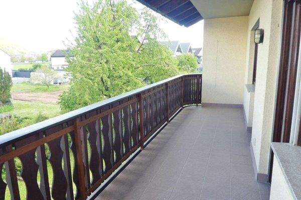 großer Balkon Im OG