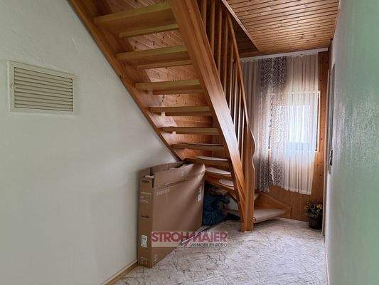 Treppenaufgang ins DG