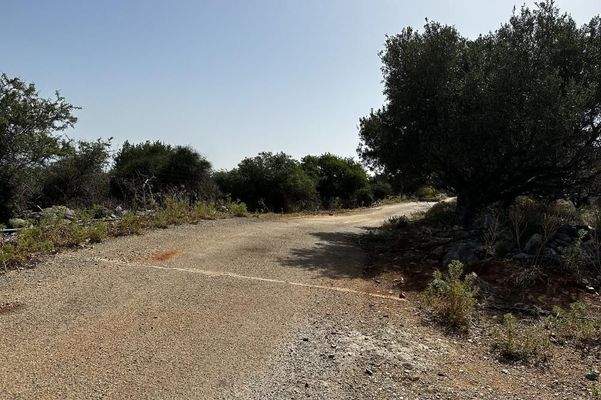 Kreta, Kokkino Chorio: Atemberaubendes 10.000 m² großes Grundstück mit Meerblick in Kokkino Chorio