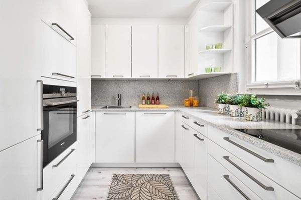 Zeitlose Küche im Nebenhaus