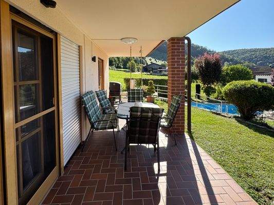 Terrasse im Kellergeschoss