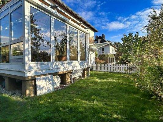 Wintergarten zum Garten