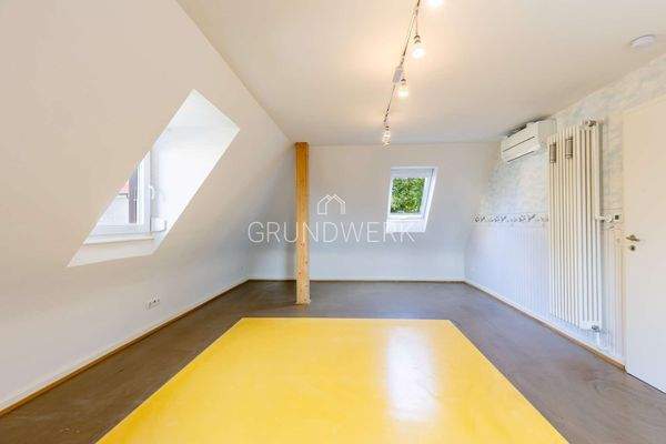 Zimmer 2 Dachgeschoss