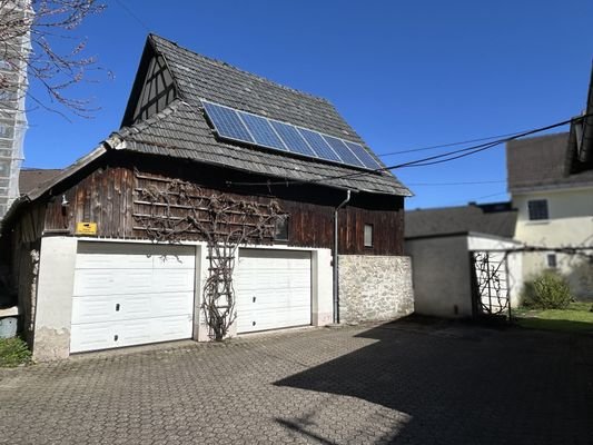 Scheune / Garage