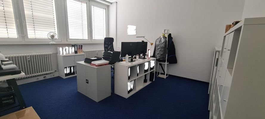 geschlossene Arbeitszimmer