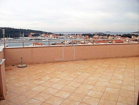 Bewundern Sie den Meerblick jeden Tag neu