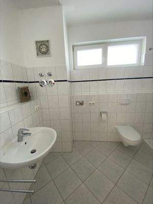 Gerberstr. 31 4. OG Bad.jpeg