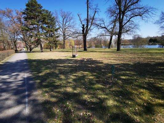 1057-28 Park Grimnitzsee.jpg