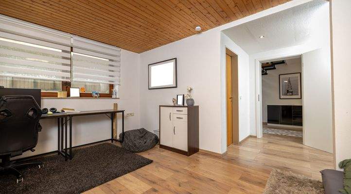 UG Schlafzimmer 3 / Büro