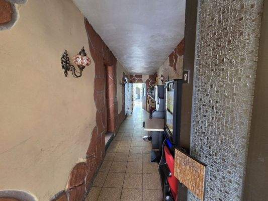 Flur zum Innenhof EG