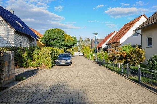 Straße vor dem Haus