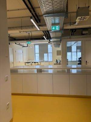 Foto_ZWT II_Küche1.jpg