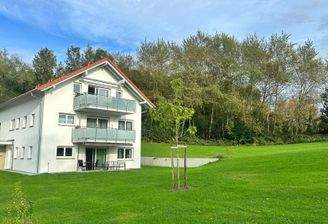 weitlläufiges Grundstück