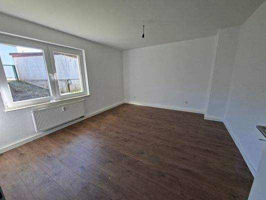 Zimmer 5 rechts von der Diele aus.jpg