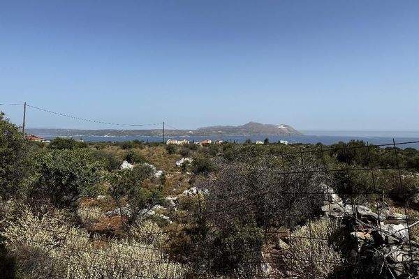 Kreta, Kokkino Chorio: Atemberaubendes 10.000 m² großes Grundstück mit Meerblick in Kokkino Chorio