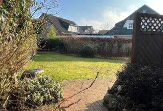 Garten/Zugng Eingangsseite