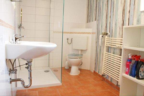 Hinterhaus 1 OG Links