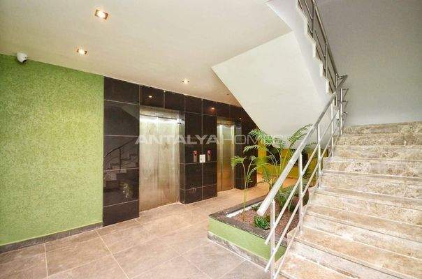 Furnished Apartment with Pool Access in Mahmutlar Alanya