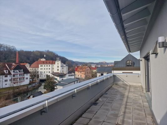 Dachterrasse Richtung Schloss