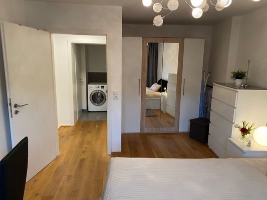 Schlafzimmer - Hauswirtschaftsraum