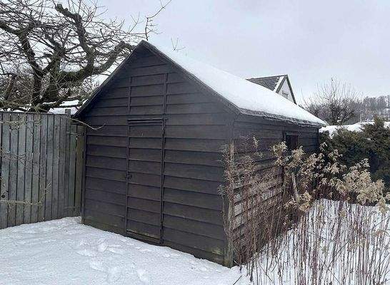 Schuppen dient Gerätschaften