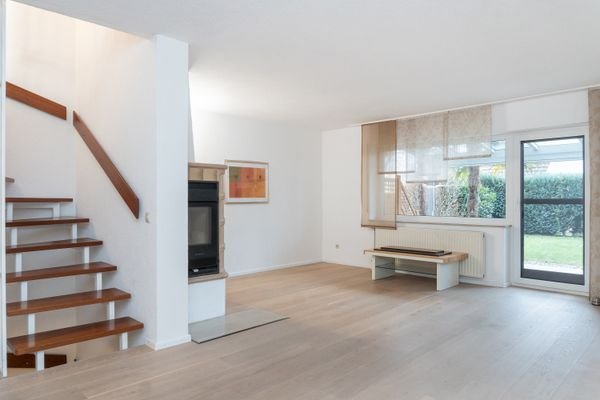 Wohnzimmer mit Kamin