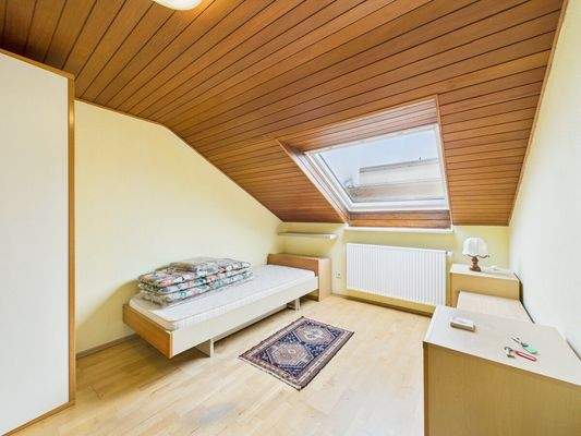 Hobby / Büro / Gäste im Dachgeschoss