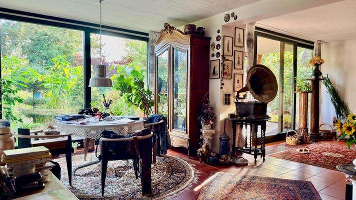 Große Fenster zum Garten