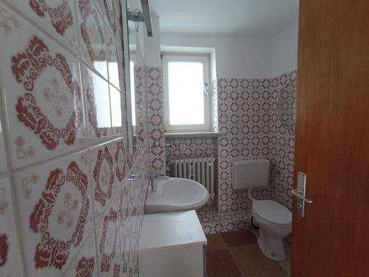 Burgwedeler Str. 42 WC mit Dusche.jpg