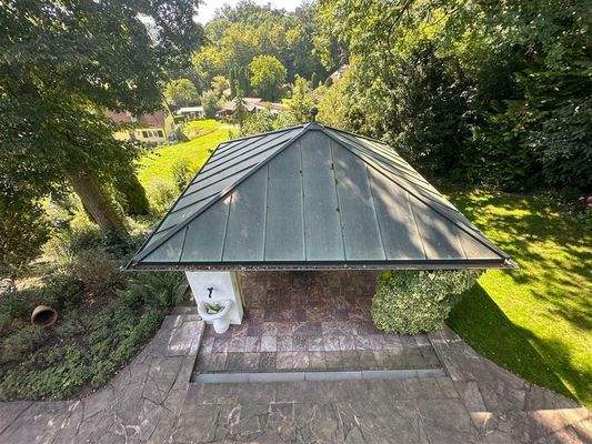 Blick auf den Pavillon 