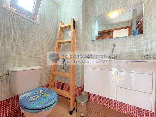 ec86dab64b72404685e4ada0630beb15-original