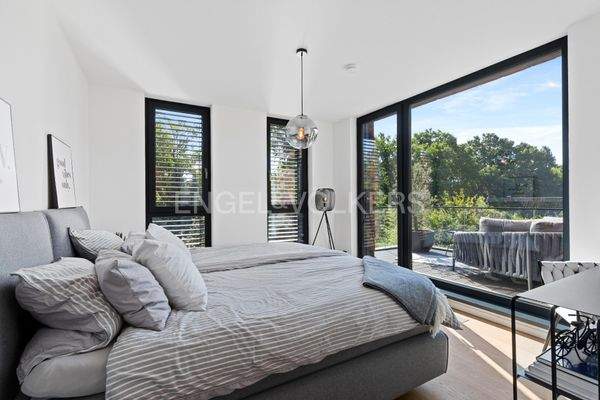 Schlafzimmer Staffelgeschoß mit Balkon