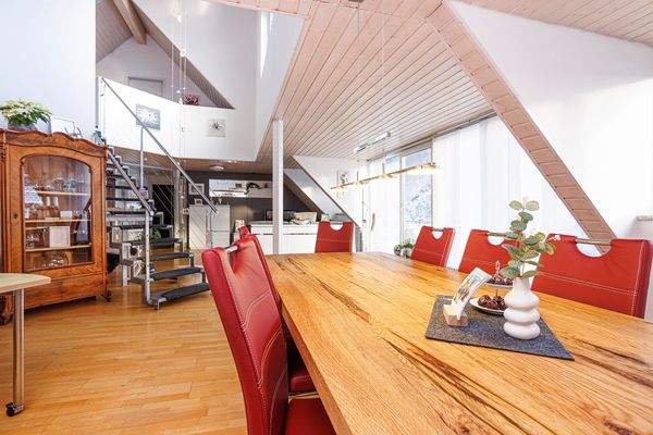 Küche mit Essbereich