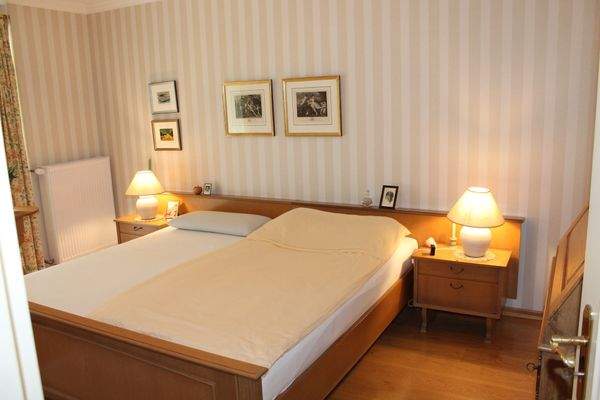 Blick in ein Schlafzimmer