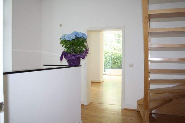 EG hinten Küche & Wohnzimmer