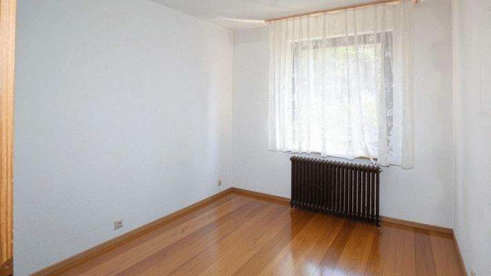 Kinderzimmer m. Parkett