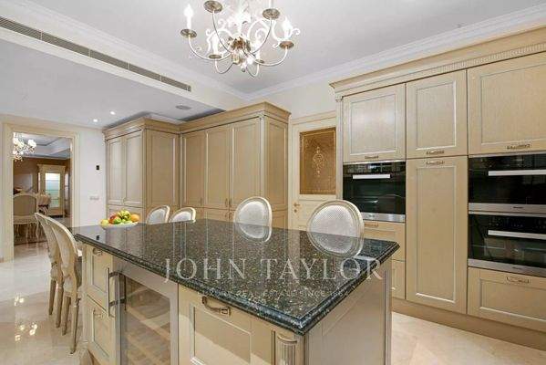 Küche Kücheninsel Fliesen Edelstahl Kronleuchter