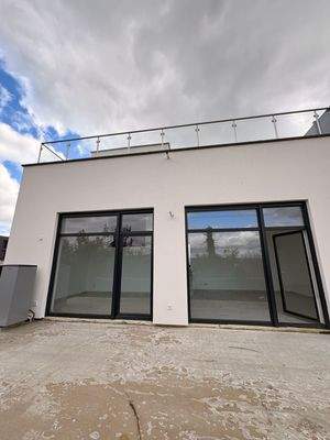 WhatsApp Image 2025-09-29 at 15.20.55 (2).jpeg